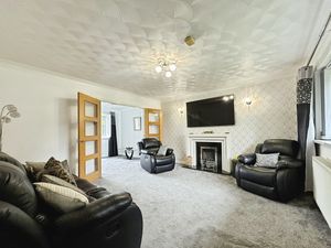 Lounge- click for photo gallery